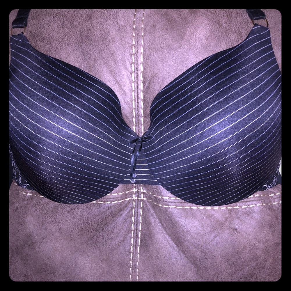 Ashley Graham T-shirt bra 42DD